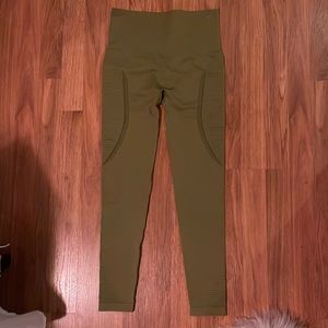 High waisted workout leggings